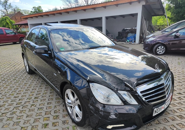 Mercedes-Benz Klasa E cena 33900 przebieg: 198000, rok produkcji 2009 z Wrocław małe 596